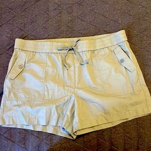 Loft Outlet Gray Cargo Shorts Large